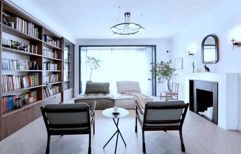 無電視客廳書香氣十足，舒適的居住空間！