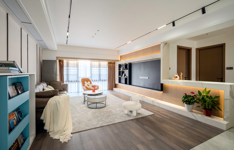 金地梅龍鎮(zhèn)144平米現(xiàn)代簡約風格裝修