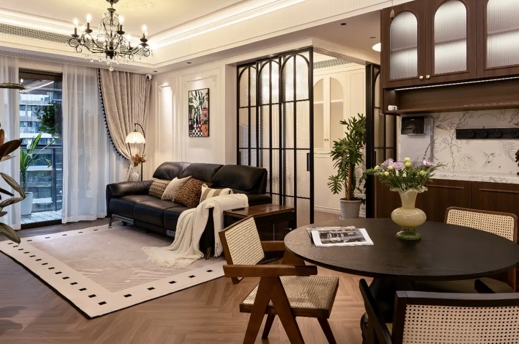 深圳·御龍?zhí)斓貥I(yè)主：夢想中的法式復(fù)古裝修，我終于擁有了！